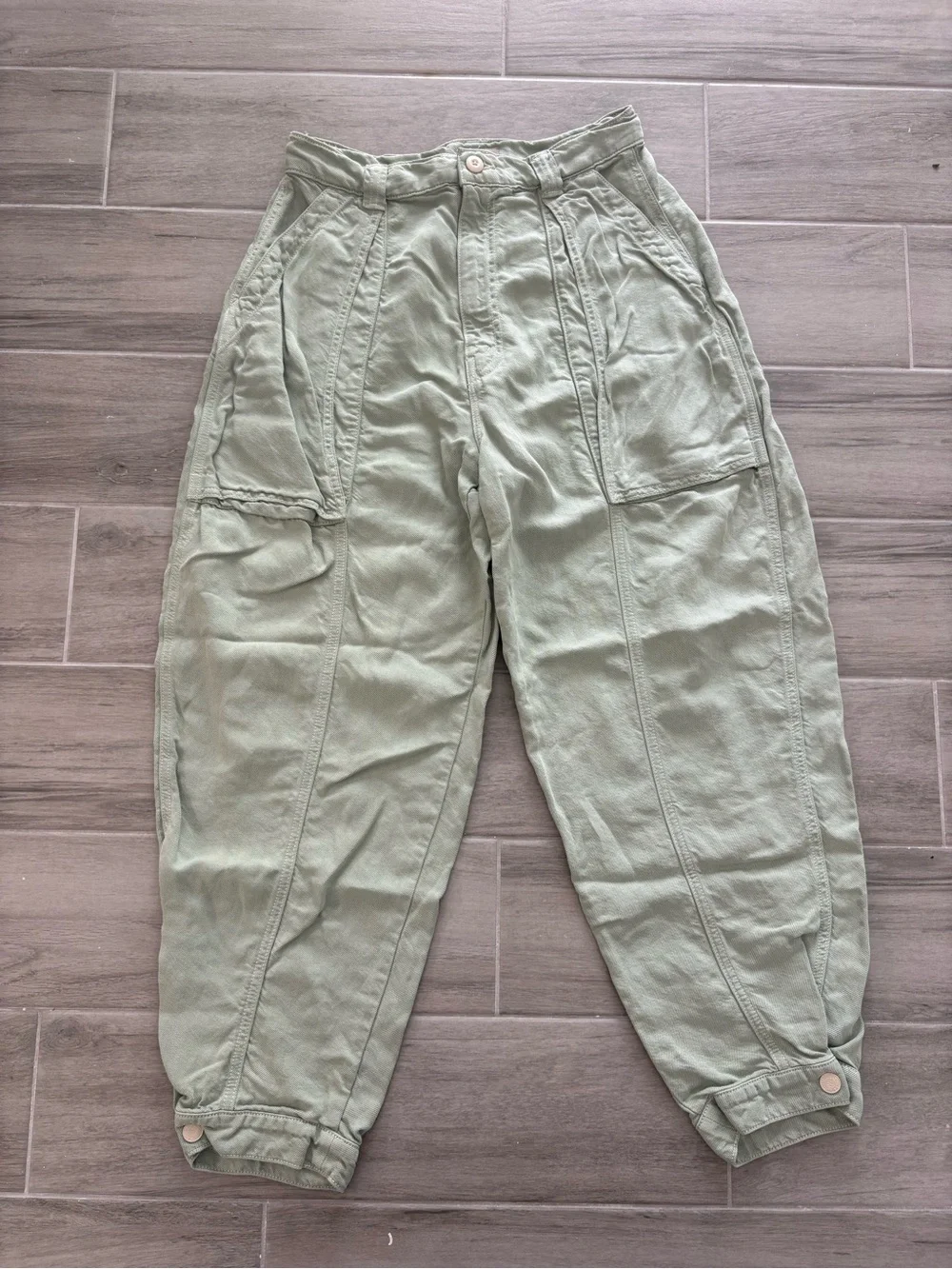 MOTHER The Patch Pocket Chute Flood Jeans
